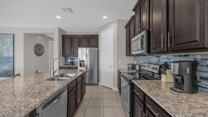 Coffee/tea maker, fridge, microwave, oven - 5 Bedrooms/ 4.5 Bathrooms/ Encore (7434 MA) (Kissimmee)