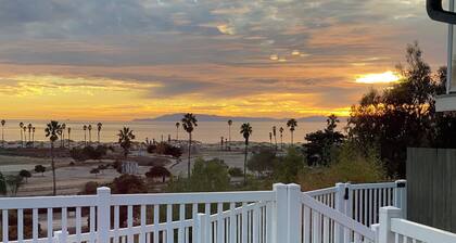 Oceanview home walking distance to beach, pier & short drive to downtown Ventura