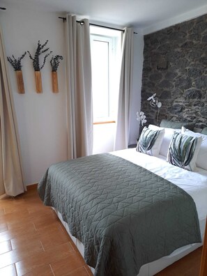 1 chambre, fer et planche Ă repasser, Wi-Fi, literie fournie