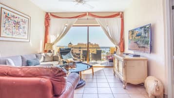 Condo, Multiple Beds, Balcony, Pool View (Princesa De Peñasco B 506) | Living area