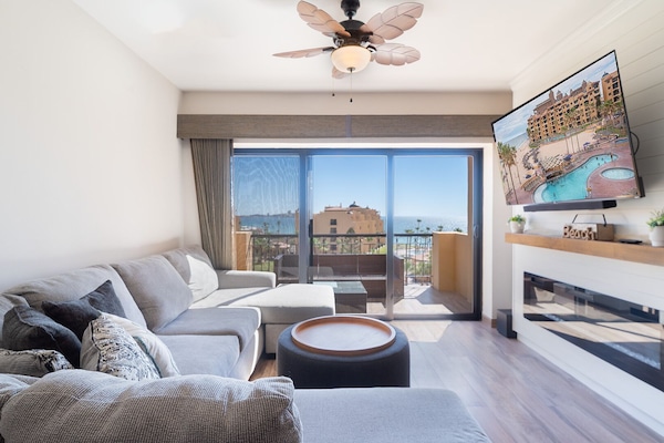 Condo, varias camas, balcón, vista al océano (Princesa De Peñasco B 508) | Área de sala de estar