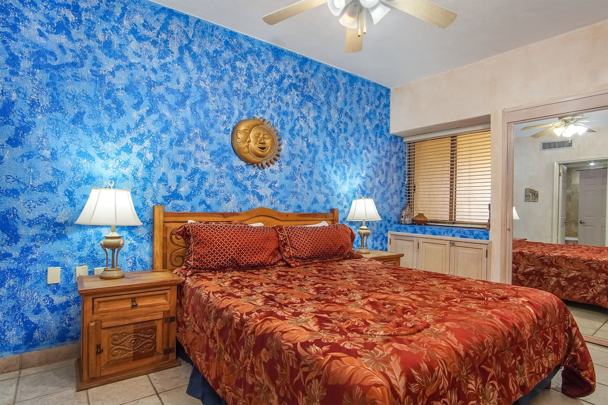 Appartement, 1 kingsize bed met slaapbank, balkon, uitzicht op oceaan (Princesa De Peñasco D 204) | 1 slaapkamer, individueel gedecoreerd, individueel gemeubileerd