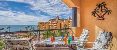 Appart'hôtel, 1 très grand lit et 1 canapé-lit, balcon, vue océan (Princesa De Peñasco D 404) | Restauration extérieure
