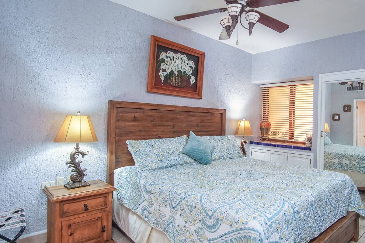 1 habitación, decoración personalizada y muebles diferentes