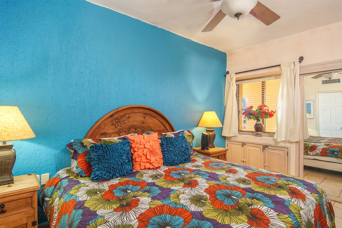Appartement, 1 queensize bed, balkon, uitzicht op oceaan (Princesa De Peñasco C 404) | 1 slaapkamer, individueel gedecoreerd, individueel gemeubileerd