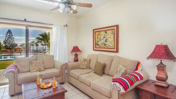 Condo, 1 Queen Bed with Sofa bed, Balcony, Ocean View (Princesa De Peñasco C 104) | Living area | MP3 dock