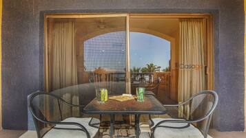 Condo, 1 King Bed with Sofa bed, Balcony, Ocean View (Princesa De Peñasco D 304) | Outdoor dining
