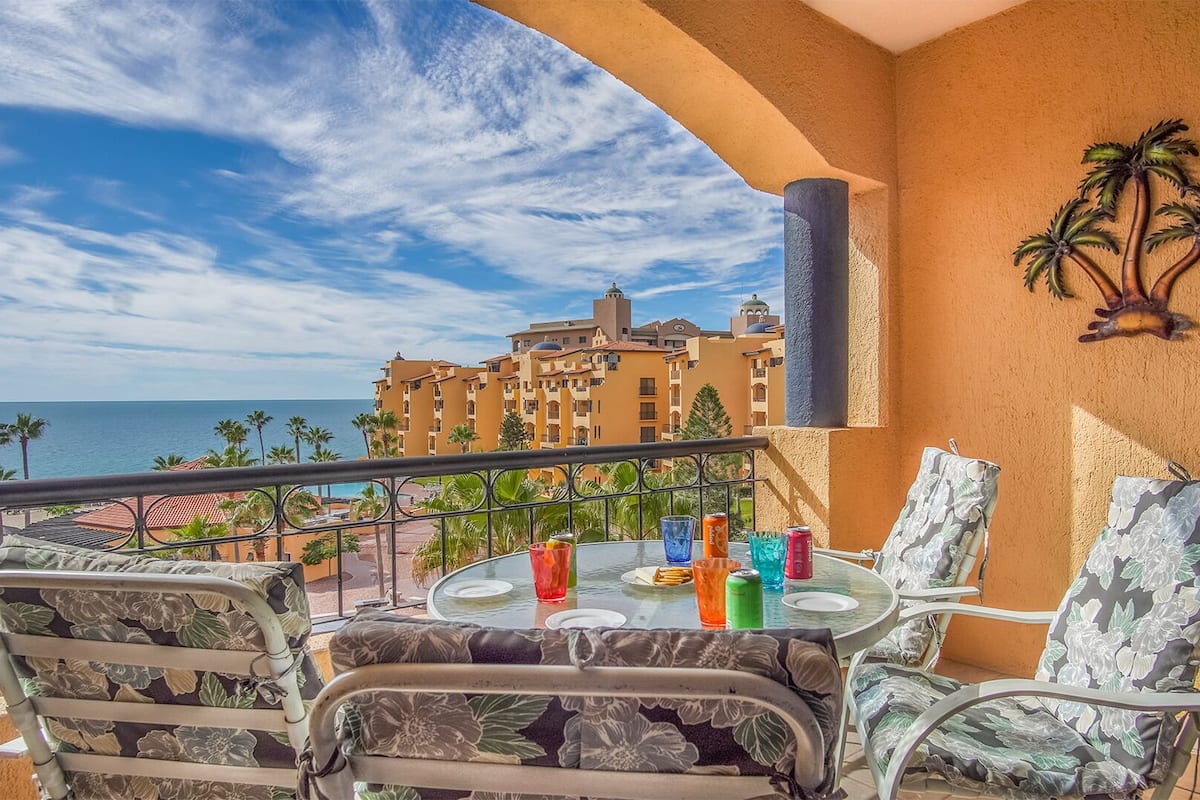 Condo, 1 King Bed with Sofa bed, Balcony, Ocean View (Princesa De Peñasco D 404) | Outdoor dining
