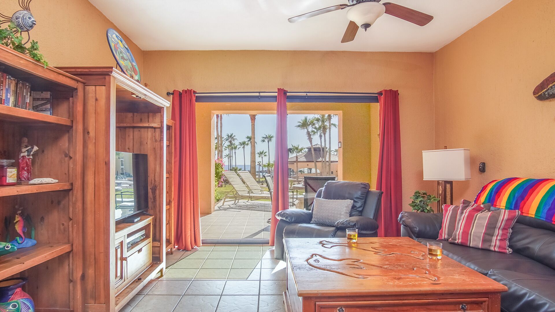 Appartement, 1 queensize bed, balkon, uitzicht op zwembad (Princesa De Peñasco D 104) | Woonruimte | Een mp3-dock