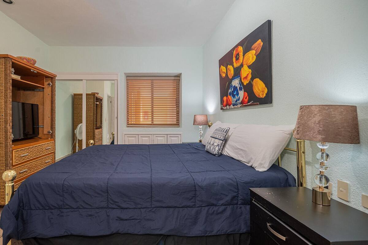 1 habitación, decoración personalizada y muebles diferentes