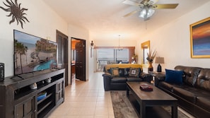 Condo, Multiple Beds, Balcony, Ocean View (Princesa De Peñasco E 407) | Living area | MP3 dock