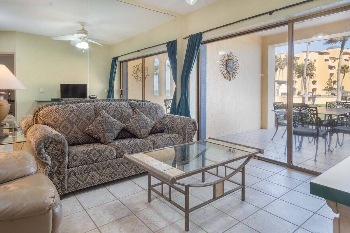 Condo, Multiple Beds, Balcony, Ocean View (Princesa De Peñasco A 107) | Living area | MP3 dock