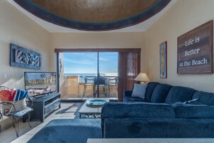 Condo, Multiple Beds, Balcony, Ocean View (Princesa De Peñasco E 502) | Living area | MP3 dock
