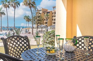 Condo, Multiple Beds, Balcony, Ocean View (Princesa De Peñasco E 102) | Outdoor dining