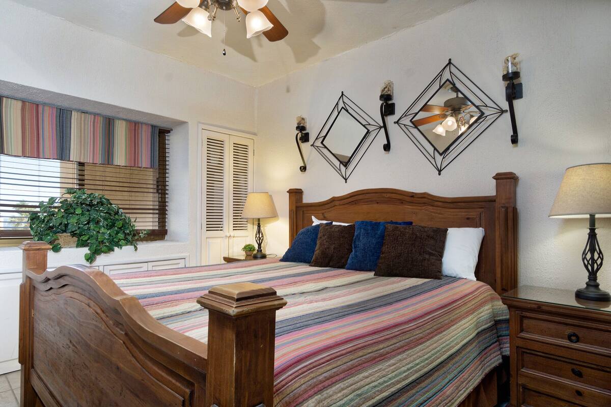 Lejlighed - flere senge - balkon - havudsigt (Princesa De Peñasco B 207) | 2 soveværelser, individuelt design, individuel indretning, sengetøj