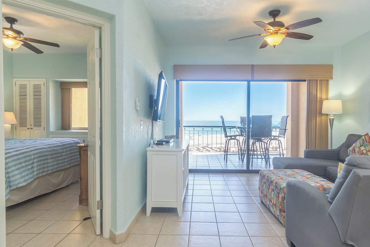 Condo, Multiple Beds, Balcony, Ocean View (Princesa De PeƱasco E 303)
