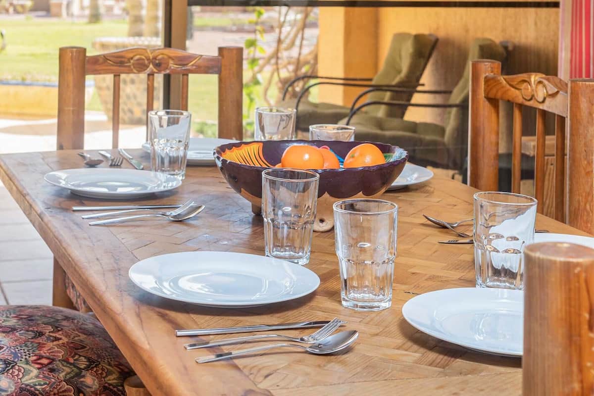 Condo, varias camas, balcón, vista a la alberca (Princesa De Peñasco D 103) | Restaurantes