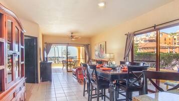 Condo, Multiple Beds, Balcony, Pool View (Princesa De Peñasco E 101) | Dining