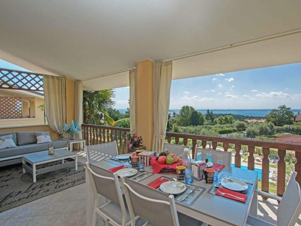 Dining - Dulcamara Comfortable Holiday Residence (Soiano del Lago)