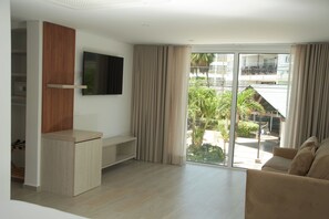 舒適雙人房 | 房內夾萬、遮光窗簾/窗簾、免費 Wi-Fi、床單