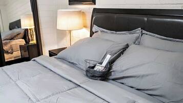 2 chambres, fer et planche à repasser, Wi-Fi gratuit, draps fournis
