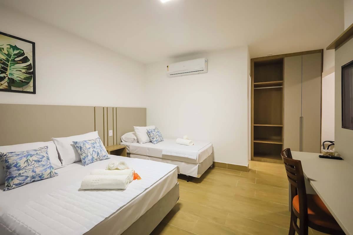 Espace de travail pour ordinateur portable, chambres insonorisées