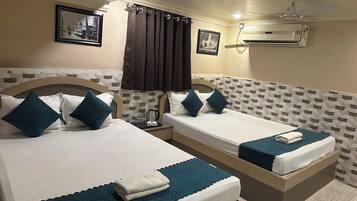 Deluxe Twin Room, City View | Free WiFi