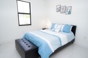 4 chambres, bureau, fer et planche à repasser, Wi-Fi