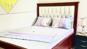 1 chambre, bureau, fer et planche Ă repasser, Wi-Fi gratuit