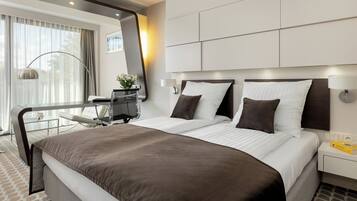 1 chambre, bureau, fer et planche à repasser, Wi-Fi