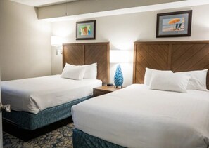 2 bedrooms, free WiFi, bed sheets - Cape Canaveral Beach Resort 2 bedroom, 2 bath with pools, waterslides and beach! (Cape Canaveral)