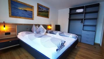 Mobile Unterkunft | 2 Schlafzimmer, individuell eingerichtet, Bettwäsche