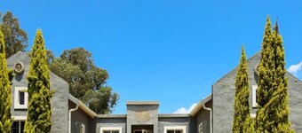 Country Retreat: Tranquil 3-Bedroom Farmhouse in Magaliesburg
