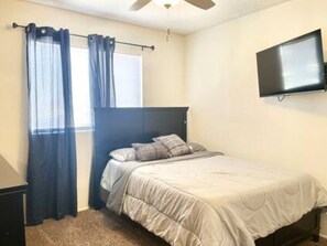 2 Schlafzimmer, Schreibtisch, kostenloses WLAN, Bettwäsche