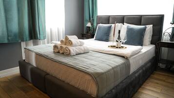 Minibar, in-room safe, desk, soundproofing