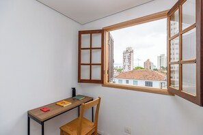 Chambre Double | Chambres insonorisées, fer et planche à repasser, Wi-Fi gratuit