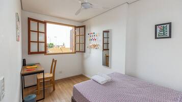 Double Room | Soundproofing, iron/ironing board, free WiFi