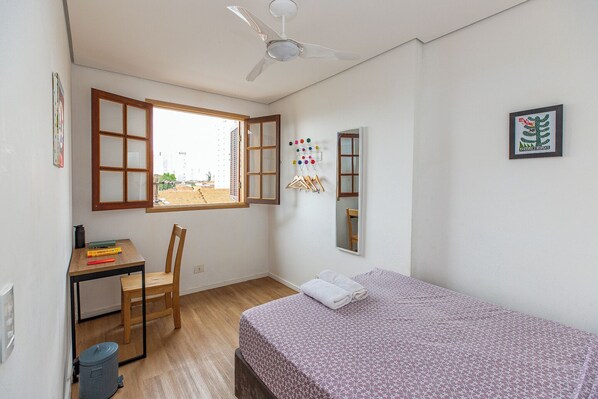 雙人房 | 隔音、熨斗/熨衣板、免費無線上網