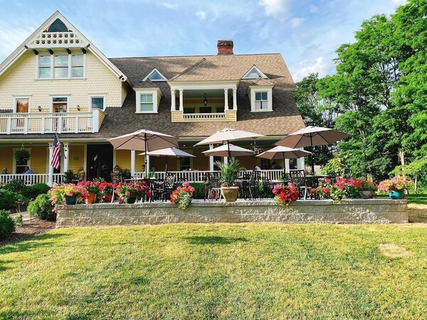 The Millerton Inn - Cornwall, CT