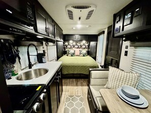 1 bedroom, free WiFi, bed sheets - Wheel Magnolias - New Braunfels & Canyon Lake (New Braunfels)