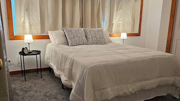 2 makuuhuonetta, työpöytä, silitysrauta/-lauta, Wi-Fi