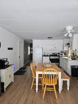 Fridge, microwave, oven, stovetop - Peaceful and cozy newly remodeled mobile home, just 10 miles from South Haven! (Bangor)