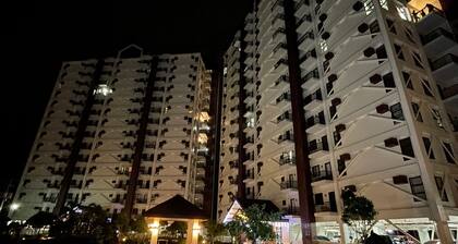 1-bedroom condo in Lapu-Lapu City WiFi, AC,HOT SHOWER,BIDET cable TV on request