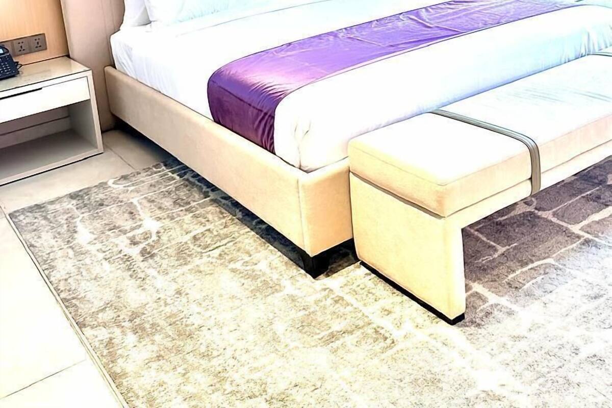 In-room safe, soundproofing, free WiFi