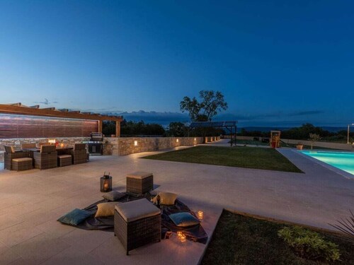 Villa Ana Comfortable Holiday Residence