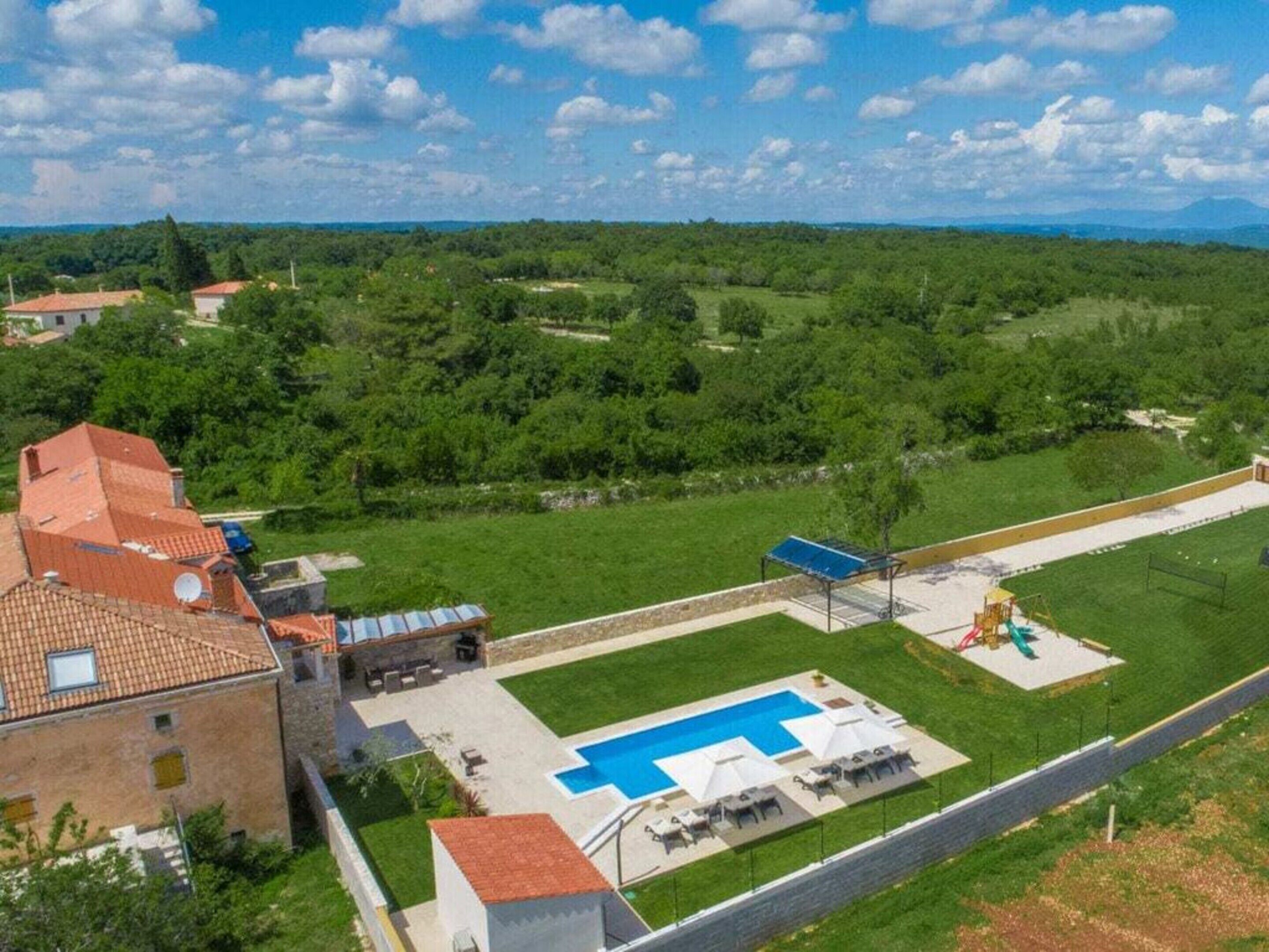 Mobile Home | Pool | Outdoor pool