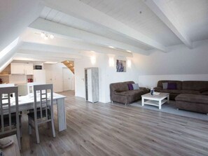 Mobile Home | Dining - Gluckszeit Comfortable Holiday Residence (Wittduen)