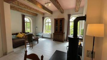 ๊ฑฐ์ค ๊ณต๊ฐ