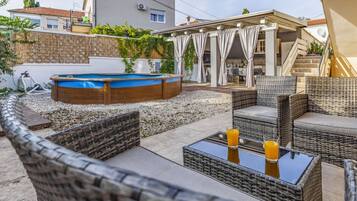Mobile Home | Pool