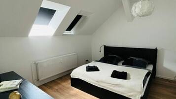 2 bedrooms, individually furnished, bed sheets